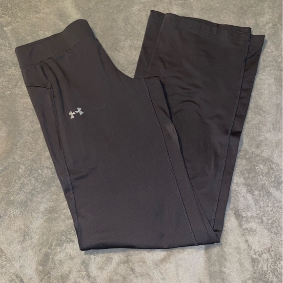 Under Armour Cold Gear Sweatpants. Wide Leg. Medium - Picture 1 of 4